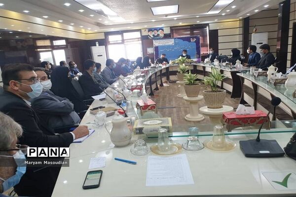نشست کارشناسان مدارس و مراکز غیردولتی و شوراهای آموزش و پرورش استان بوشهر
