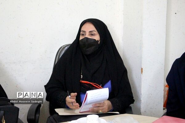 جلسه گروه مدیران هنرستان‌های فنی و حرفه‌ای و کار دانش استان بوشهر