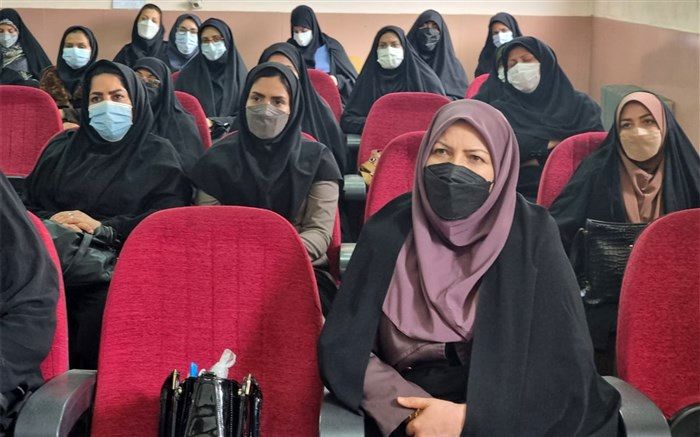 عامل تجربه در آموزش‌دهندگان مهم‌تر از تحصیلات است
