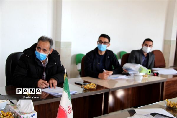 هم‌اندیشی مسئولان سازمان دانش‌آموزی استان خراسان شمالی