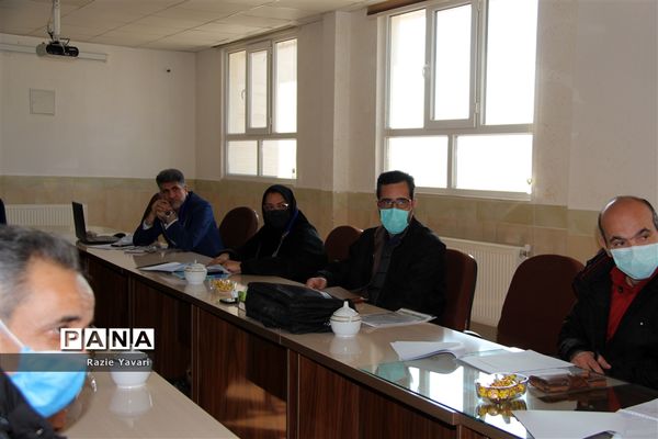 هم‌اندیشی مسئولان سازمان دانش‌آموزی استان خراسان شمالی