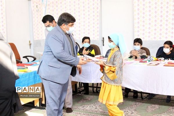 آیین تجلیل از برگزیدگان جشنواره کتاب من