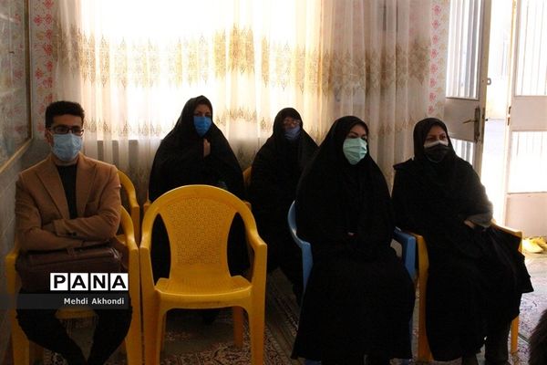 آیین تجلیل از برگزیدگان جشنواره کتاب من