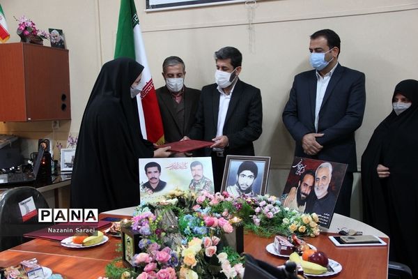 تجلیل از خانواده شهدای مدافع حرم در اسلامشهر