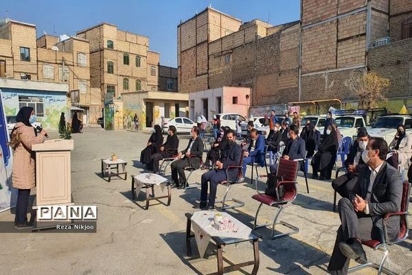 کاروان سلامت در مدارس بهارستان