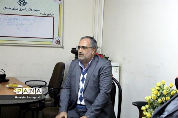 عقد تفاهم‌نامه همکاری مشترک پخش فیلم سینمایی مرد نقره‌ای