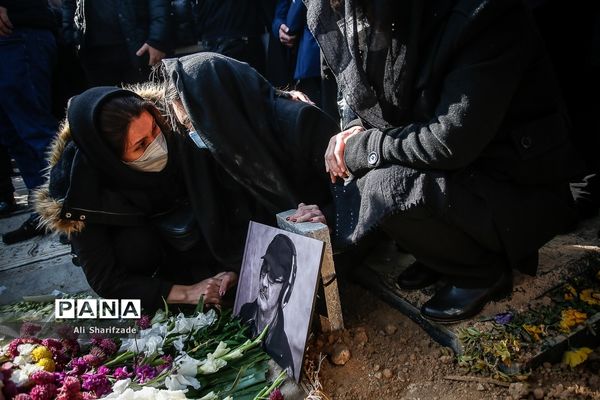 مراسم خاکسپاری حمید لبخنده