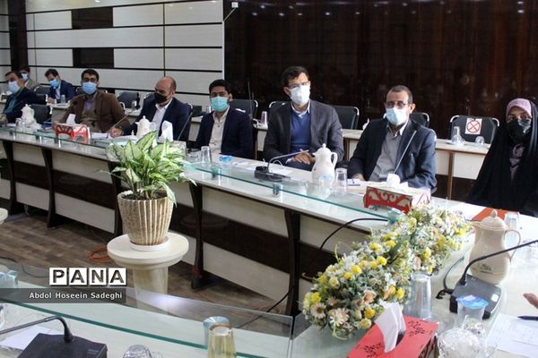 اولین نشست کمیته فرهنگیان و دانش‌آموزان ستاد گرامیداشت دهه فجر انقلاب اسلامی آموزش و پرورش استان بوشهر