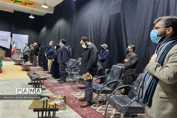 شب شعر نگین سلیمانی در کانون سراج مشهد مقدس