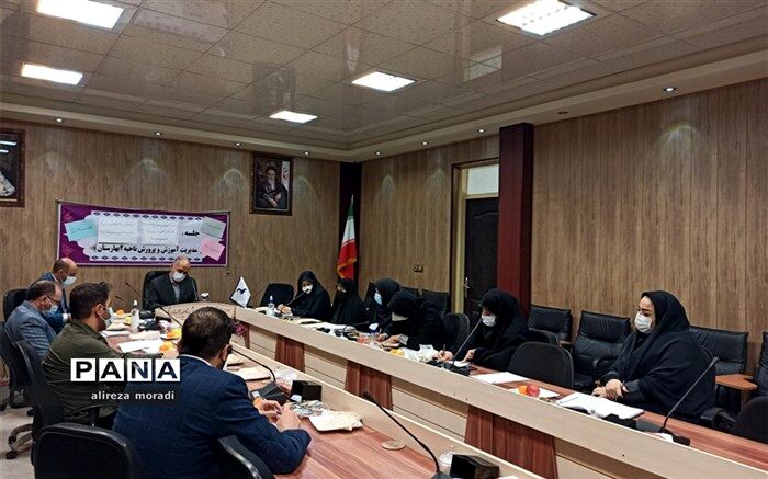 پرورش مادران خوب در امروز، نجات جامعه در برابر آسیب‌های‌ اجتماعی در فردا  است
