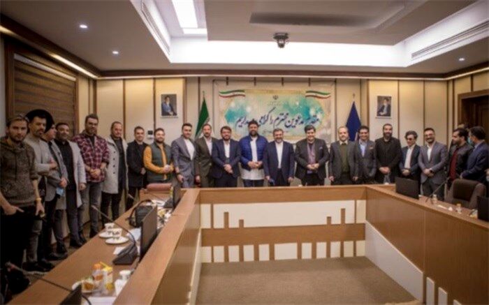 جزییات نخستین دیدار وزیر ارشاد با خوانندگان پاپ