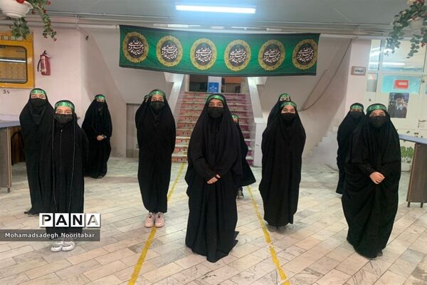 نمایشگاه « از مدرسه تا بقیع» در منطقه ۱۵