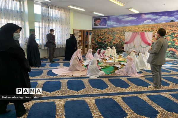 نمایشگاه « از مدرسه تا بقیع» در منطقه ۱۵