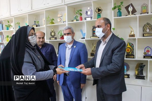 تجلیل از برگزیدگان جشنواره کشوری تجارب و ایده‌های برتر اردویی استان بوشهر