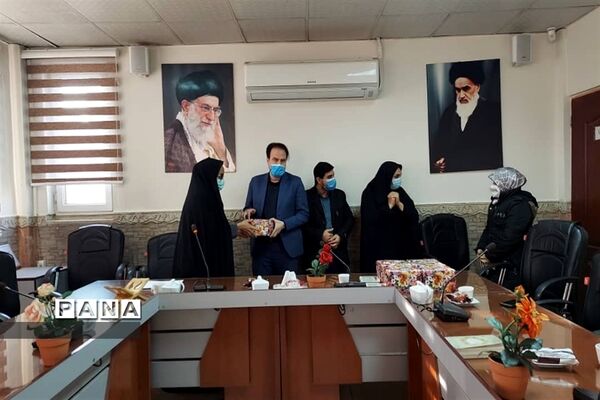 تقدیر از برگزیدگان مسابقه عکاسی جشنواره عذا در شهرستان قرچک