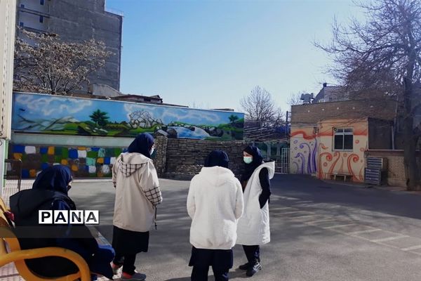 امتحانات حضوری  زیر سایه سنگین  کرونا در رودهن