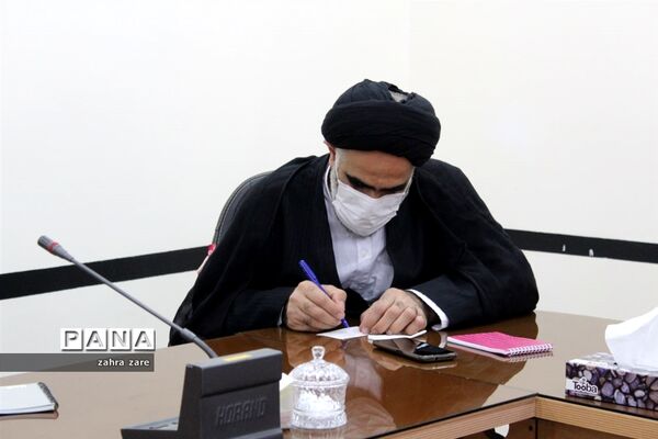 نشست شورای قرآنی آموزش و پرورش محمودآباد