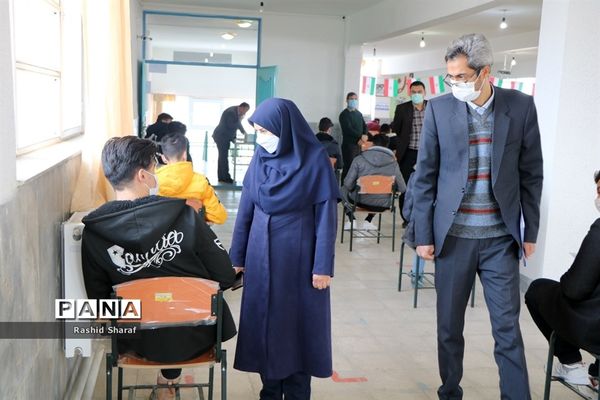 بازدید مدیرکل آموزش و پرورش آذربایجان غربی از فرآیند برگزاری امتحانات نهایی