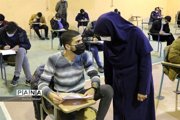 بازدید مدیرکل آموزش و پرورش آذربایجان غربی از فرآیند برگزاری امتحانات نهایی