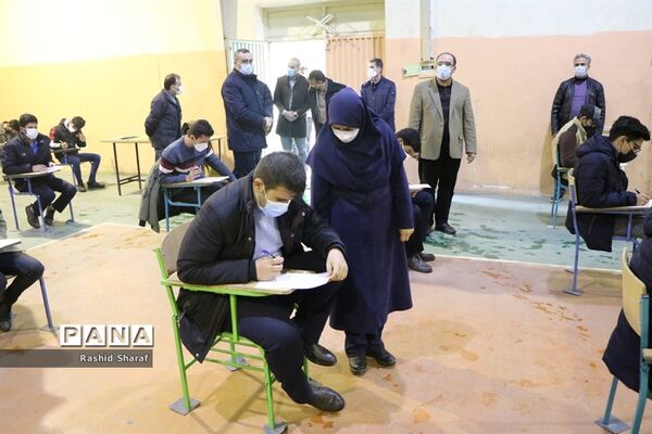 بازدید مدیرکل آموزش و پرورش آذربایجان غربی از فرآیند برگزاری امتحانات نهایی