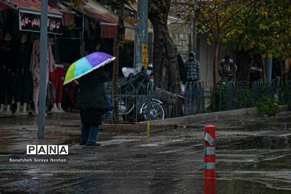 شیراز در یک روز بارانی