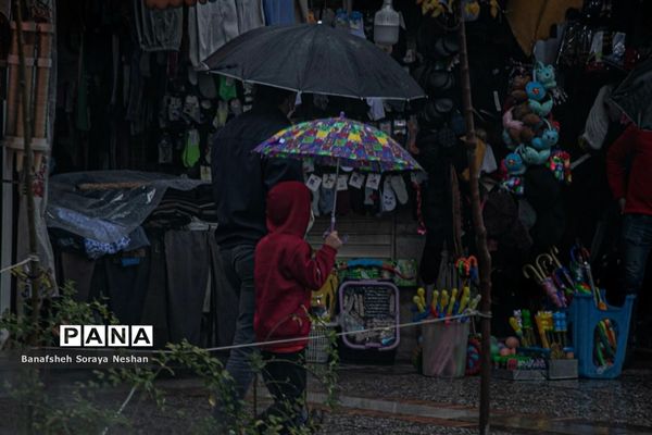 شیراز در یک روز بارانی