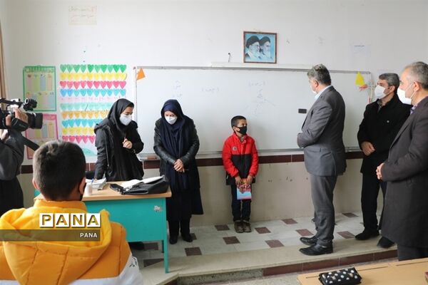 بازدید مدیرکل آموزش و پرورش آذربایجان غربی از مدارس روستایی منطقه صومای