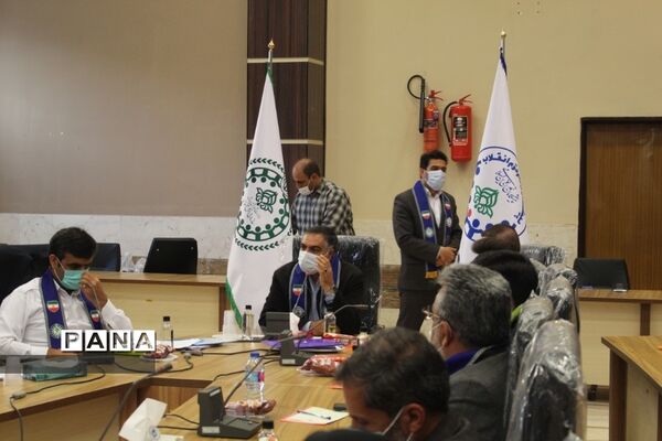 گردهمایی معاونان پرورشی و مسئولان سازمان دانش‌آموزی در استان چهارمحال و بختیاری