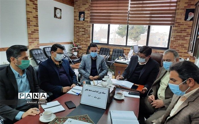 فعالیت‌های دهه فجر امید‌آفرین و شادی‌بخش باشد