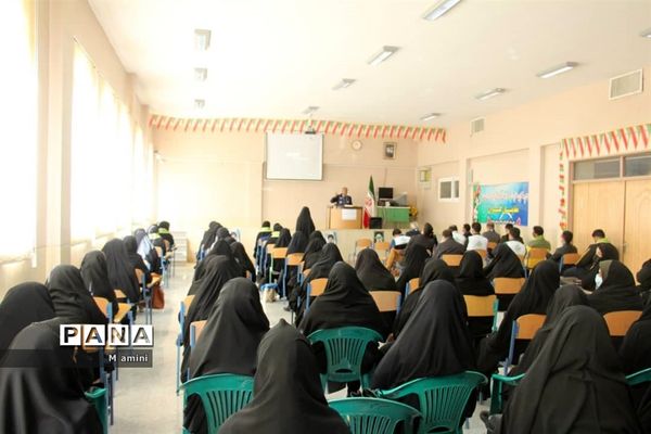 برگزاری جلسه هم‌اندیشی مربیان پیشتاز شهرستان هرند