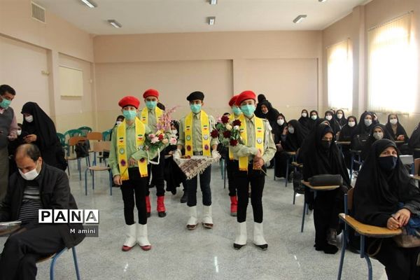 برگزاری جلسه هم‌اندیشی مربیان پیشتاز شهرستان هرند