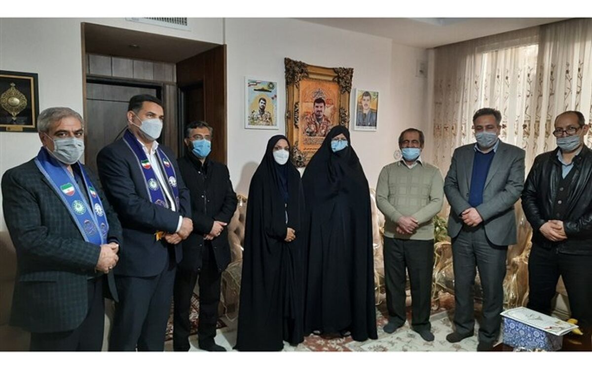 دیدار کارکنان حوزه پرورشی آموزش و پرورش ناحیه 7 مشهد با  خانواده شهید جودی ثانی