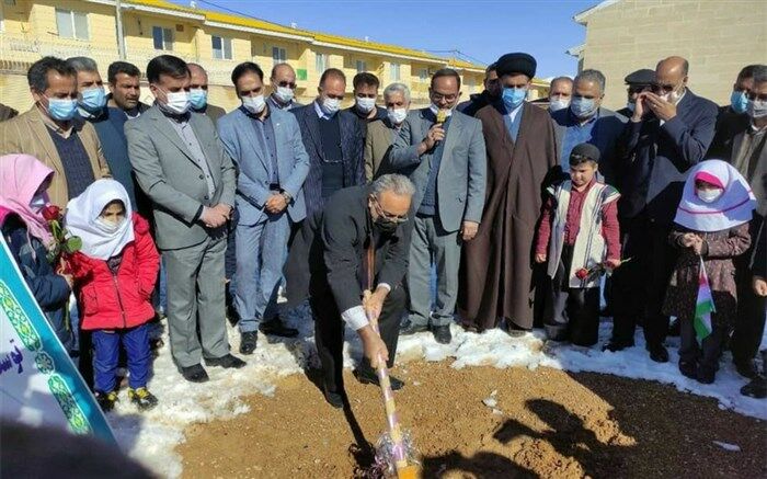 کلنگ احداث مدرسه استثنایی ۶ کلاسه در شهرستان چادگان اصفهان به زمین زده شد