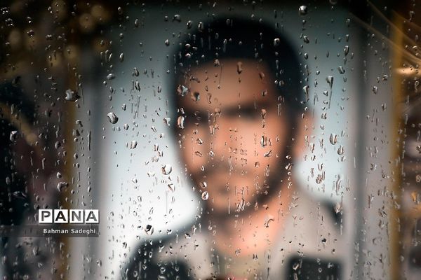 نگاه‌هایی که حرف می زنند