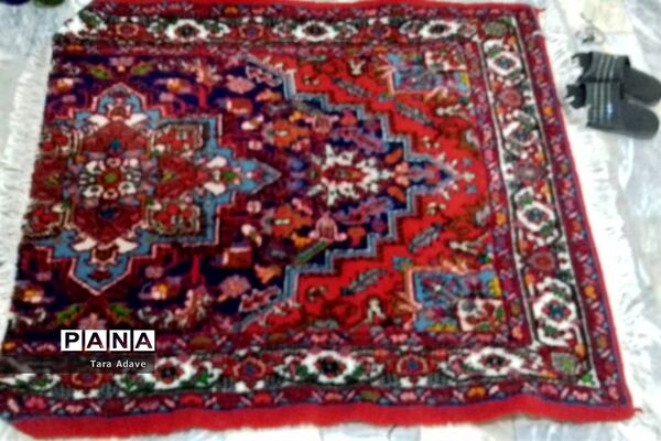 کارگاه و آموزشگاه فرش دستبافت و صنایع دستی و سنتی در ملارد