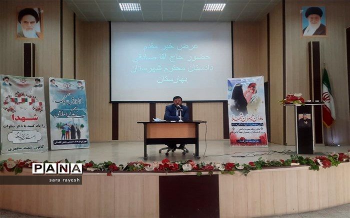 احترام، گذشت و محبت، سه عنصر اصلی نظام خانواده است