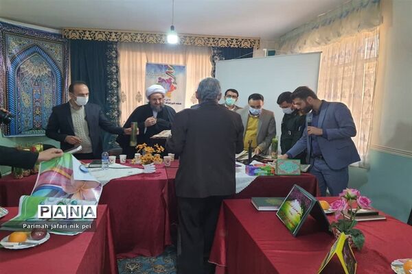 برگزاری جلسه شورای آموزش و پرورش در شهرستان قرچک