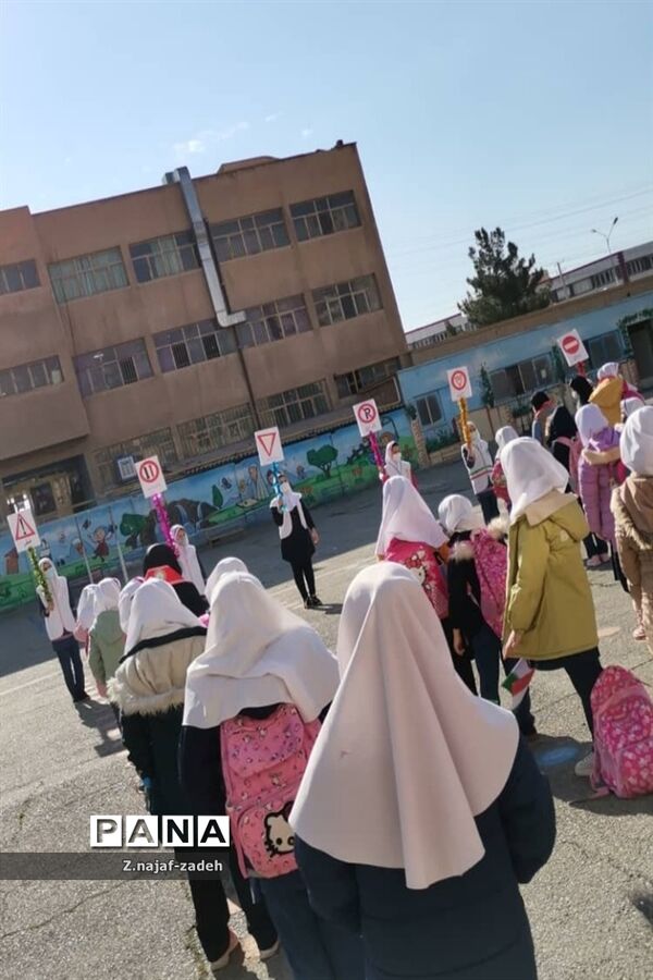 آموزش فرهنگ ترافیک در مدارس پاکدشت