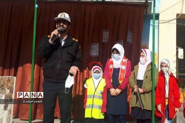 آموزش فرهنگ ترافیک در مدارس پاکدشت