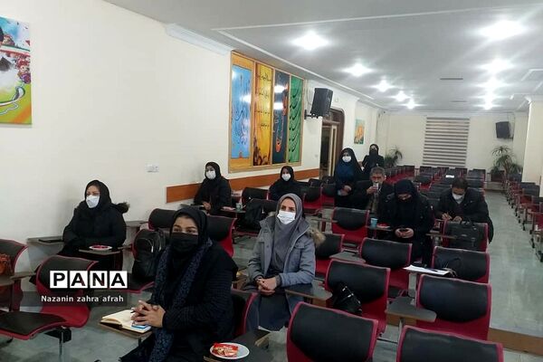 برگزاری کارگاه تئوری انتخاب در اتاق مشاوره، در آموزش و پرورش رودهن