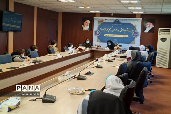 تقدیر از دانش‌آموزان  منتخب منطقه ۱۳ در تولید محتوای دهه بصیرت