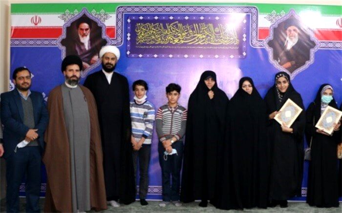 امام حسین در میدان جنگ هم دست از نماز برنداشت