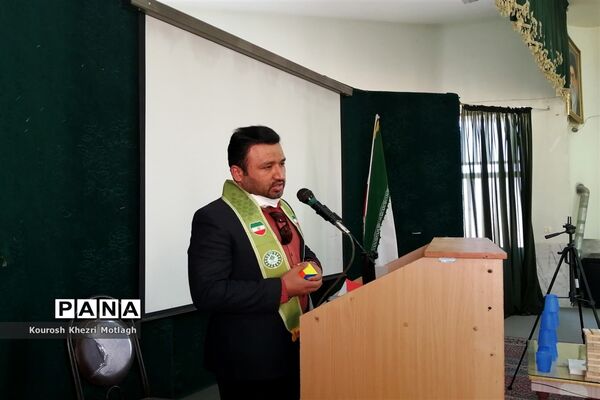 آماده‌سازی دانش‌آموزان منتخب المپیاد رویش برای مرحله استانی در شهرستان کازرون