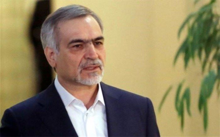 حسین فریدون در زندان اوین دوران محکومیتش را می‌گذراند