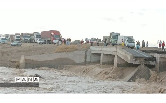 امداد رسانی به روستاهای سیل زده ادامه دارد