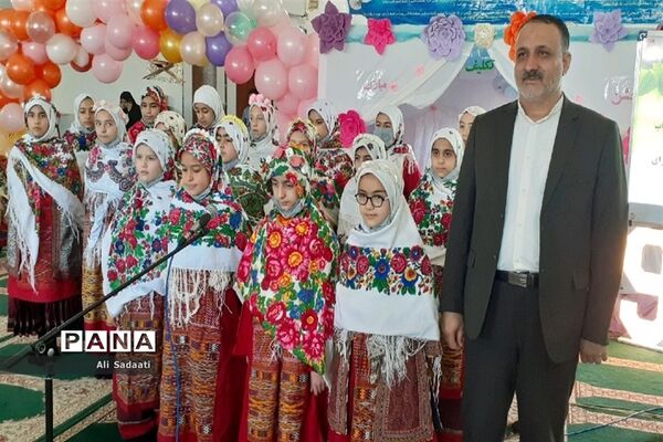 جشن تکلیف ویژه دانش آموزان دختر پایه سوم ابتدایی شهرستان کلات