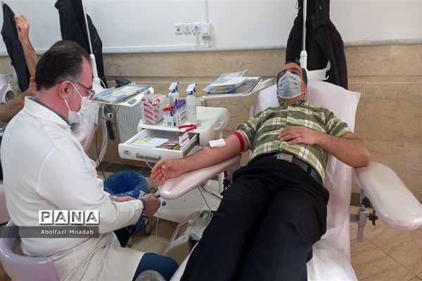 اهدای خون، توسط کارکنان اداره آموزش و پرورش کاشمر