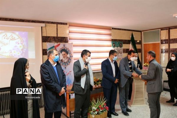 گرامیداشت هفته شوراهای آموزش و پرورش