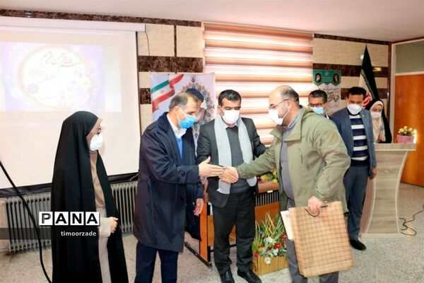 گرامیداشت هفته شوراهای آموزش و پرورش