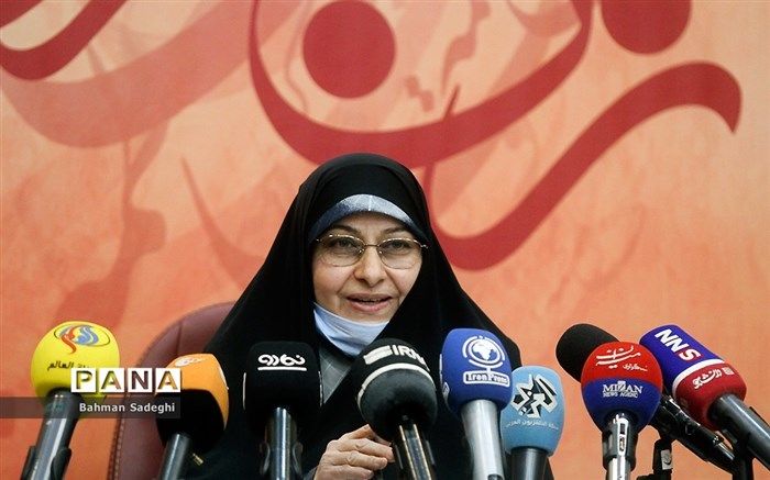 زنان در جنگ رسانه‌ای باید مجهز به سلاح روزآمد و تأثیرگذار شوند